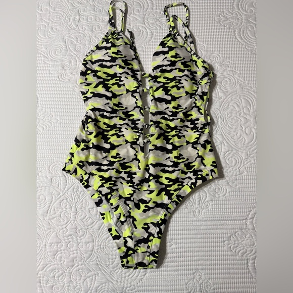 Women's Camouflage One Piece Swimsuit - Picture 1 of 9
